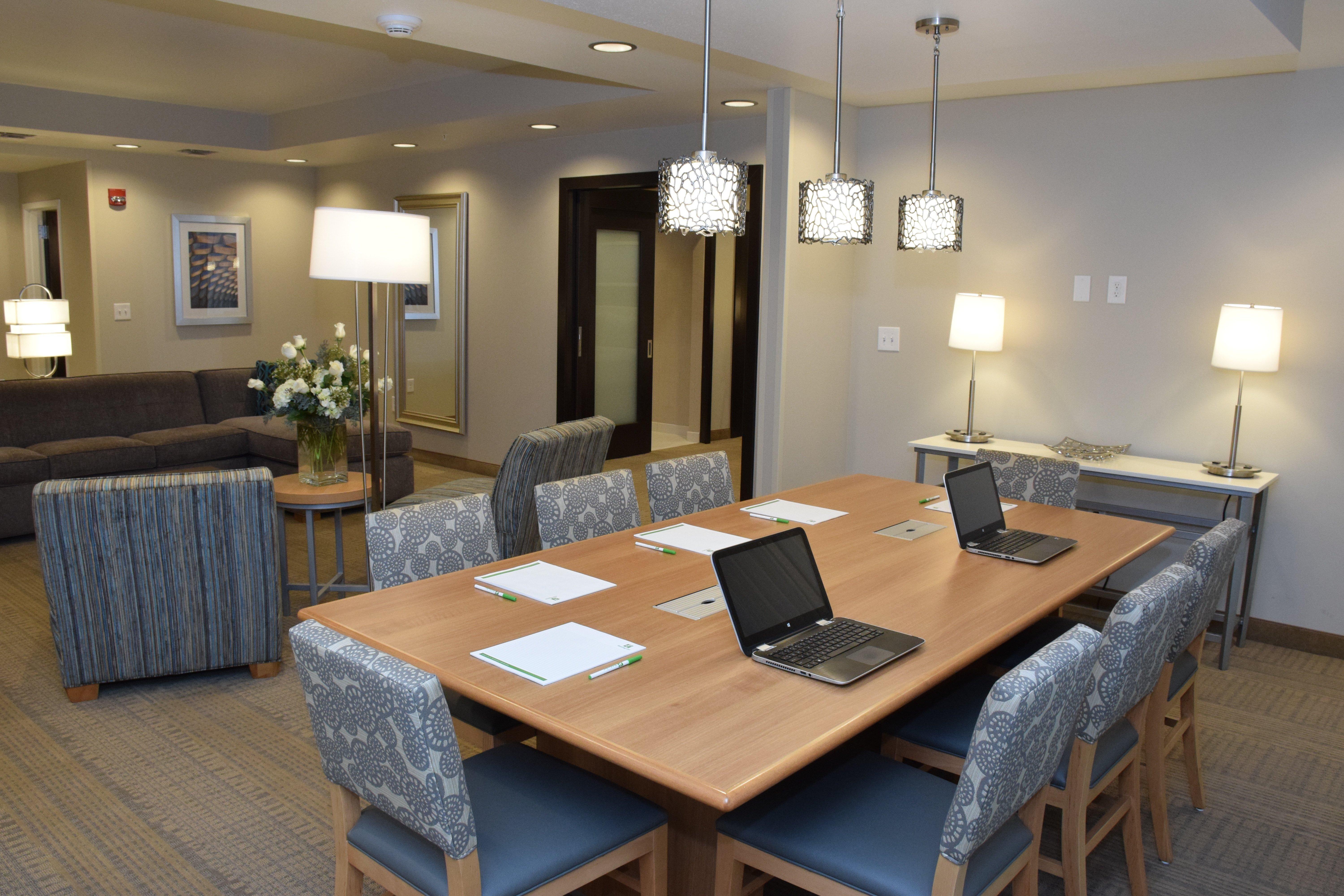 Holiday Inn Cincinnati North West Chester By Ihg Екстериор снимка